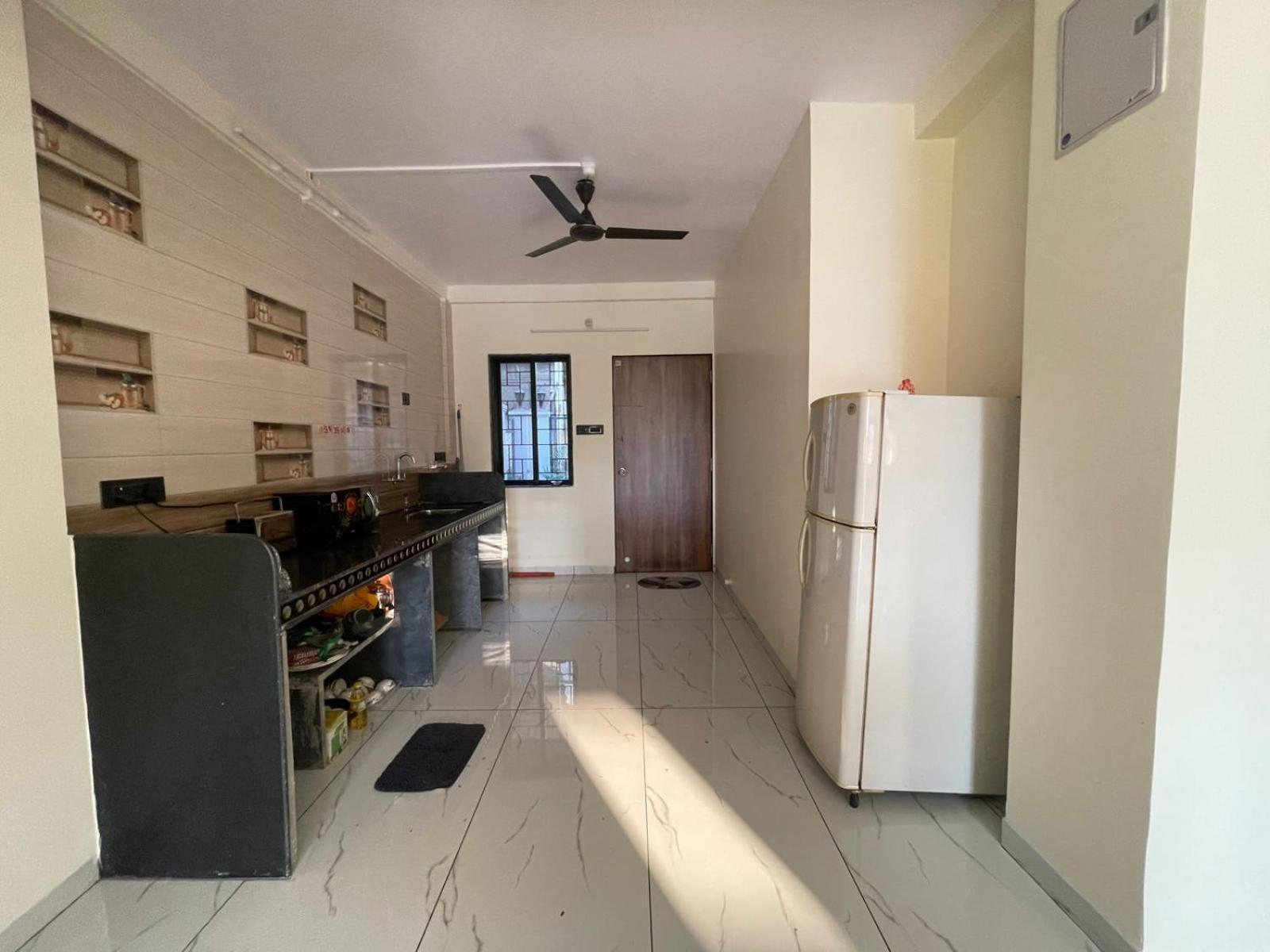 Lavish Villa - 3 Bhk Pool With Lawn 로나발라 외부 사진