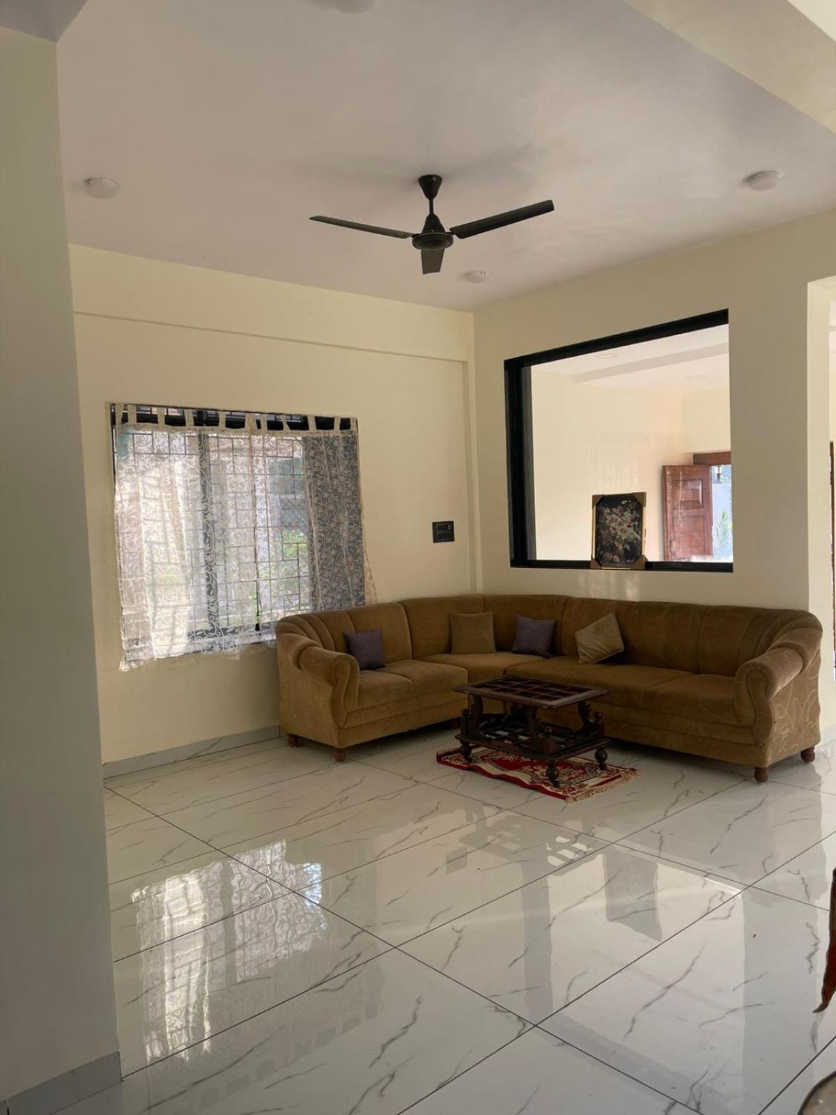 Lavish Villa - 3 Bhk Pool With Lawn 로나발라 외부 사진